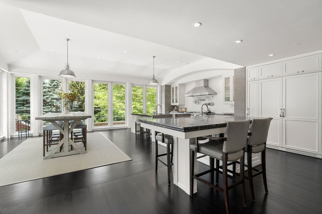 Dining room, Interior, Kitchen, Pendant Lights, Recessed Lighting, Wood Texture Flooring