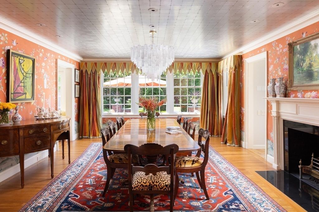 Chandelier, Dining room, Fireplace, Interior, Recessed Lighting, Wood Texture Flooring
