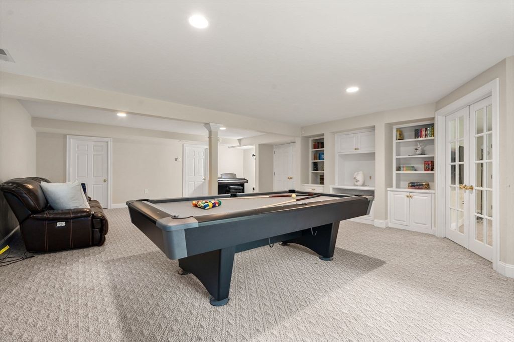 Billiard Table, Game Room, Interior, Recessed Lighting