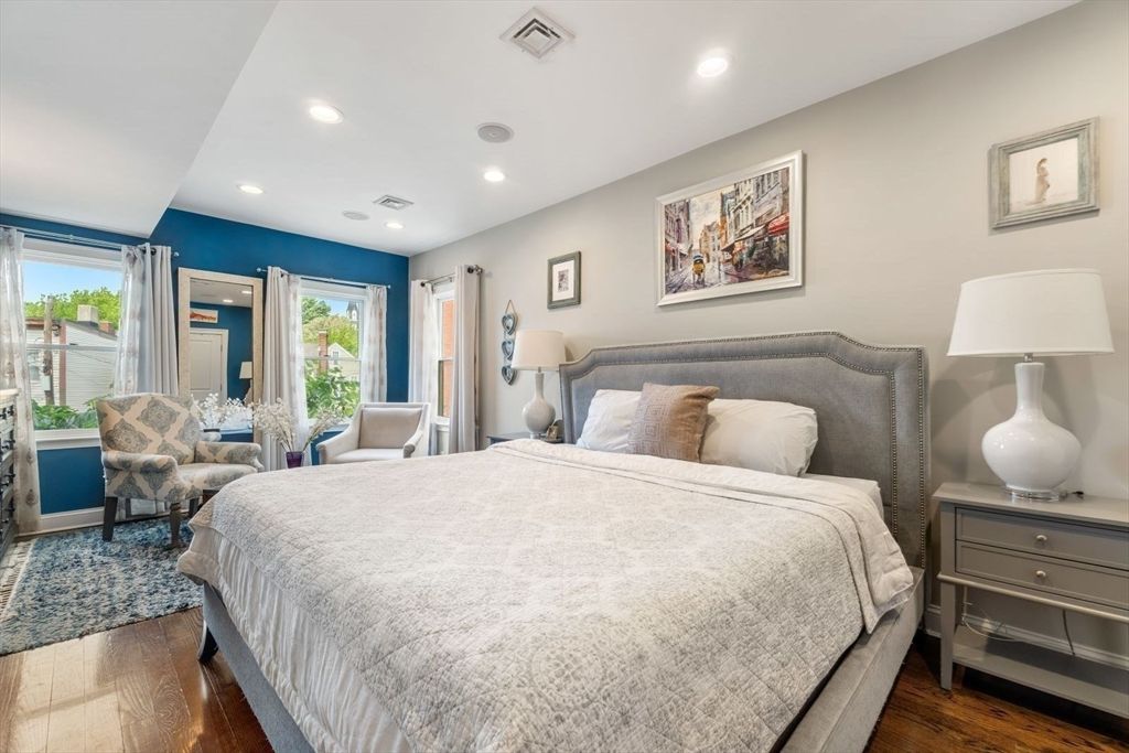 Bedroom, Interior, Recessed Lighting, Wood Texture Flooring