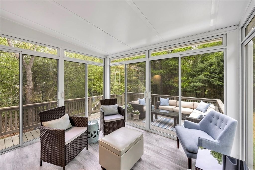 Interior, Sun Room, Wood Texture Flooring