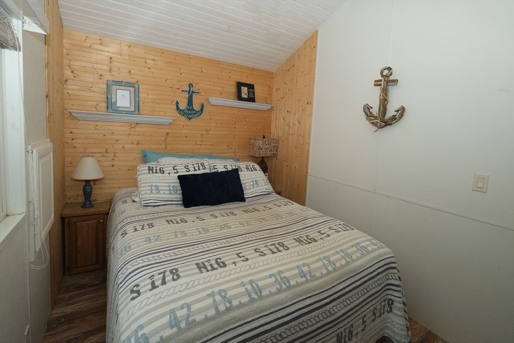 Bedroom, Interior, Wood Texture Flooring, Wooden Walls