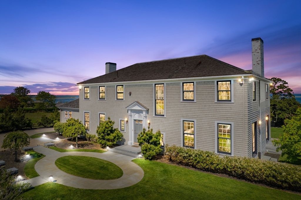 Backyard, Exterior, Facade, Georgian