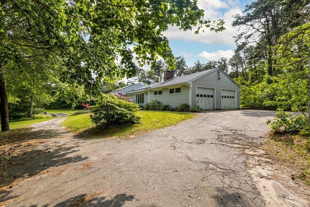 Backyard, Detached Garage, Exterior