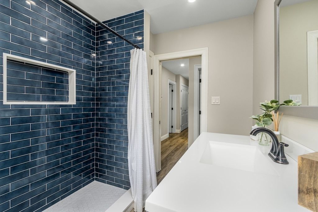 Bathroom, Interior, Recessed Lighting, Wood Texture Flooring