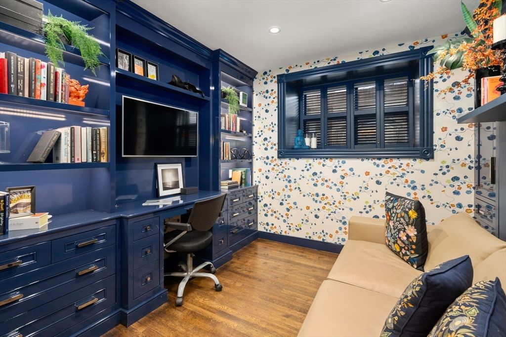 Home Office, Interior, Recessed Lighting, Wood Texture Flooring