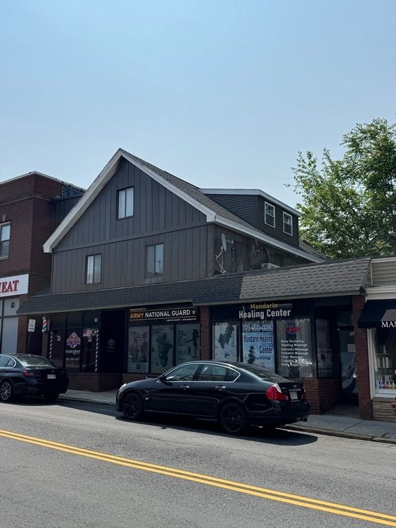 Exterior, Facade, American Craftsman