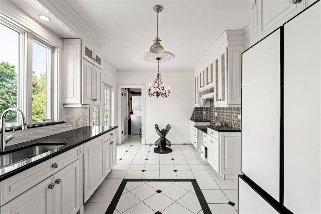 Chandelier, Interior, Kitchen, Pendant Lights, Recessed Lighting
