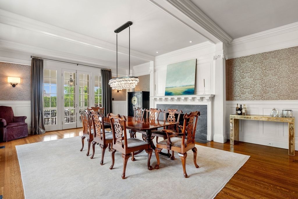 Chandelier, Dining room, Fireplace, Interior, Recessed Lighting, Wood Texture Flooring