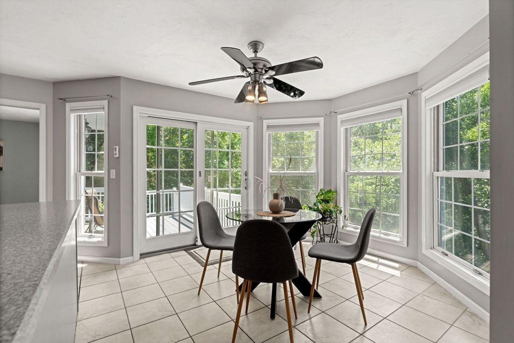 Dining room, Interior, Sun Room