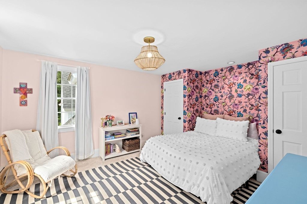 Bedroom, Interior, Pendant Lights