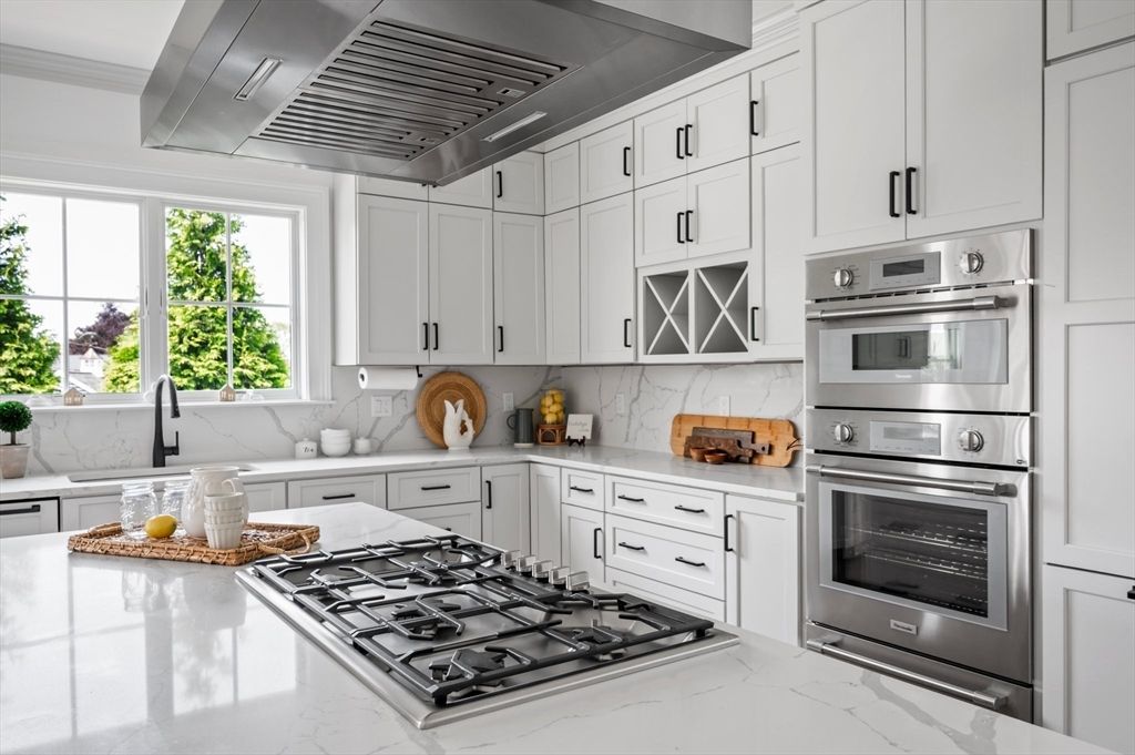 Interior, Kitchen, Stainless Steel Appliances