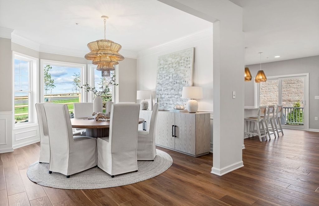 Chandelier, Dining room, Interior, Pendant Lights, Recessed Lighting, Wood Texture Flooring