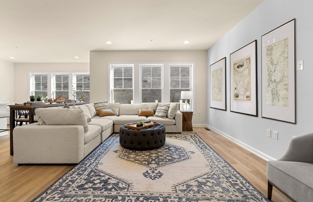 Dining room, Interior, Living room, Recessed Lighting, Wood Texture Flooring