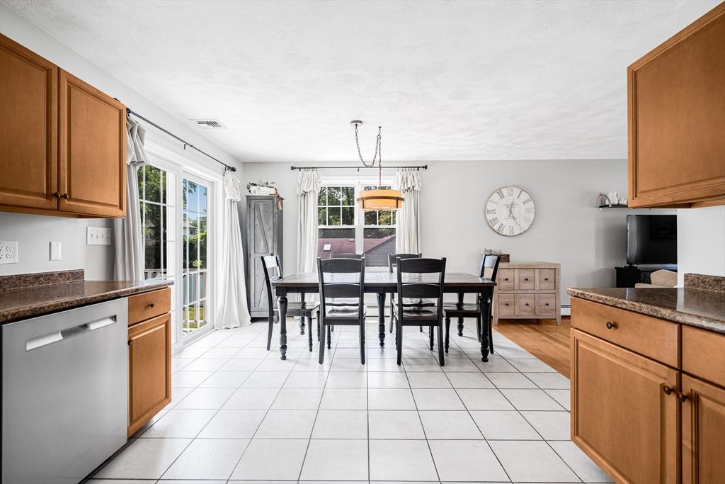 Dining room, Interior, Pendant Lights