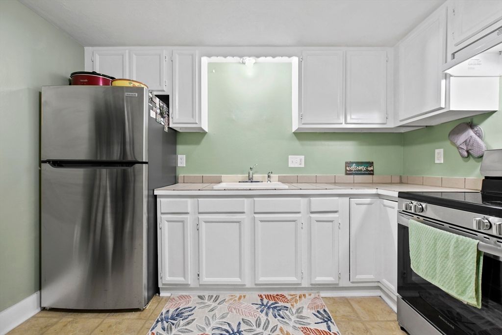Interior, Kitchen, Tile Countertops