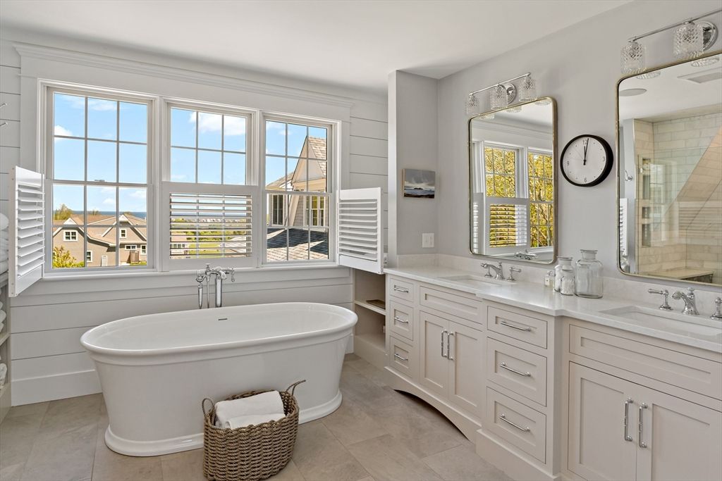 Bathroom, Dual Sink Vanities, Free Standing Baths, Interior