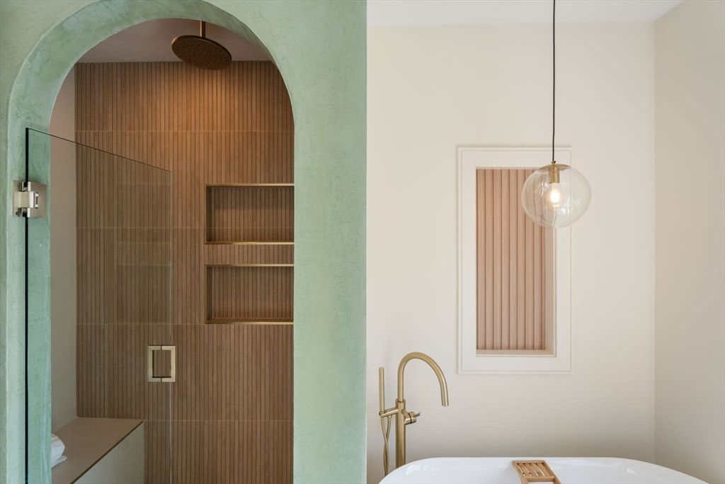 Bathroom, Interior, Pendant Lights