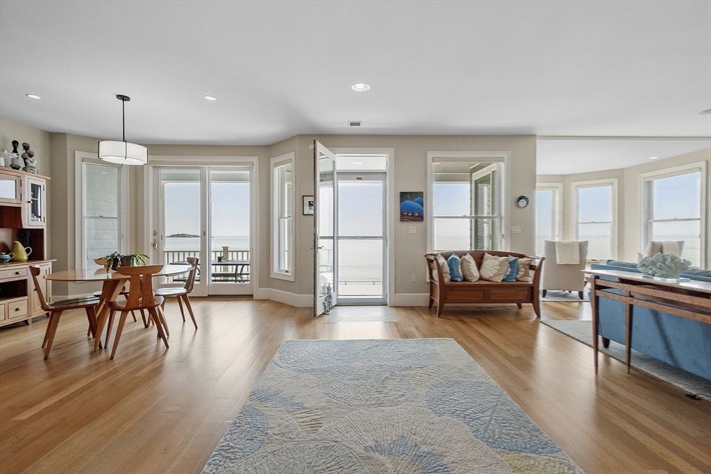 Dining room, Interior, Kitchen, Pendant Lights, Recessed Lighting, Wood Texture Flooring