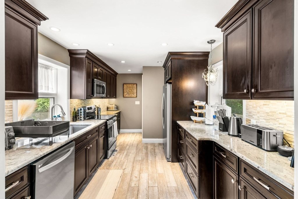 Interior, Kitchen, Recessed Lighting, Wood Texture Flooring