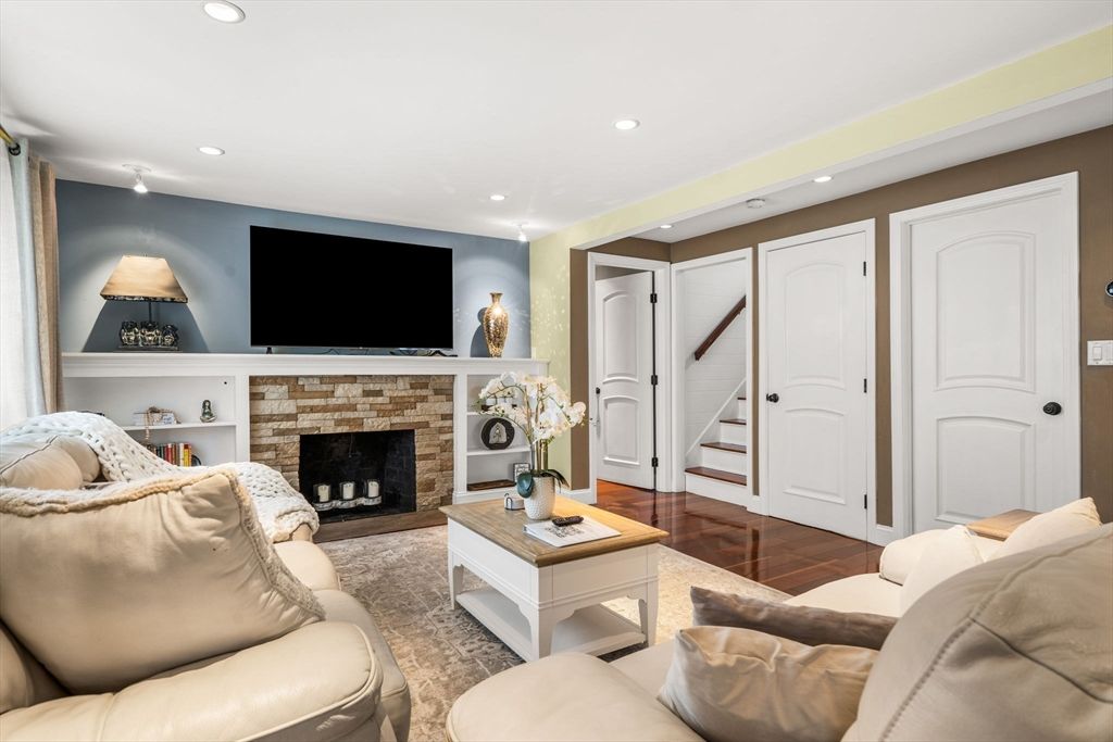 Fireplace, Interior, Living room, Recessed Lighting, Wood Texture Flooring
