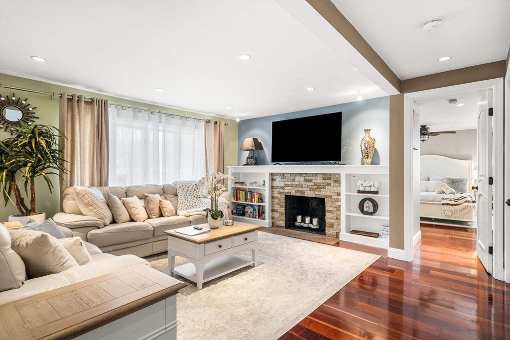 Fireplace, Interior, Living room, Recessed Lighting, Wood Texture Flooring