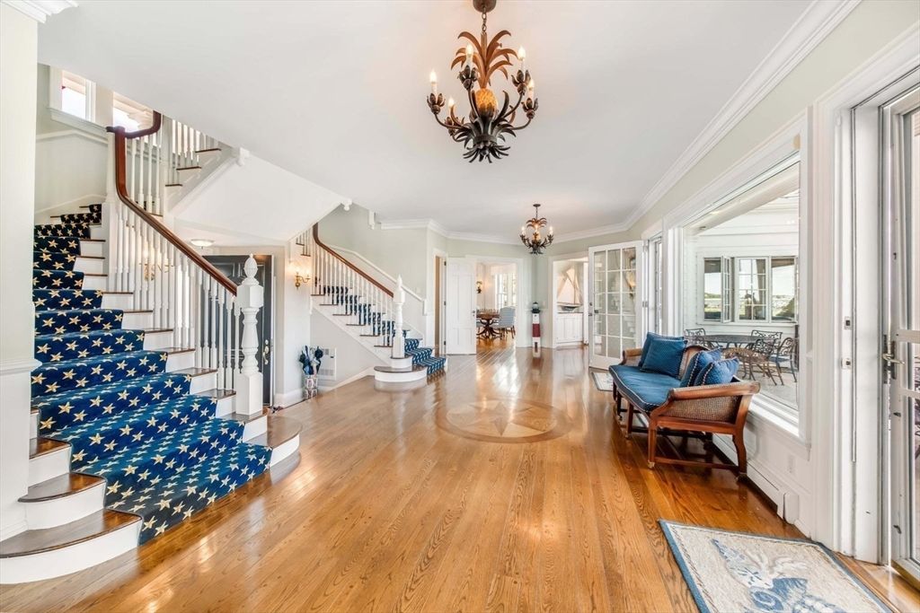 Chandelier, Interior, Wood Texture Flooring