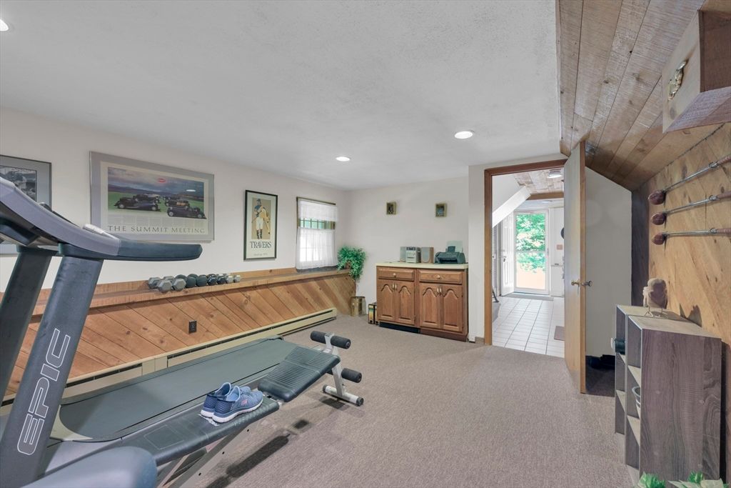 Fitness Equipment, Interior, Recessed Lighting
