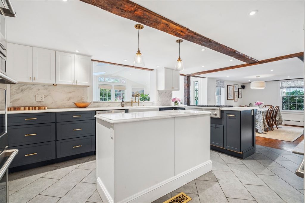 Interior, Kitchen, Pendant Lights, Recessed Lighting, Wooden Beams