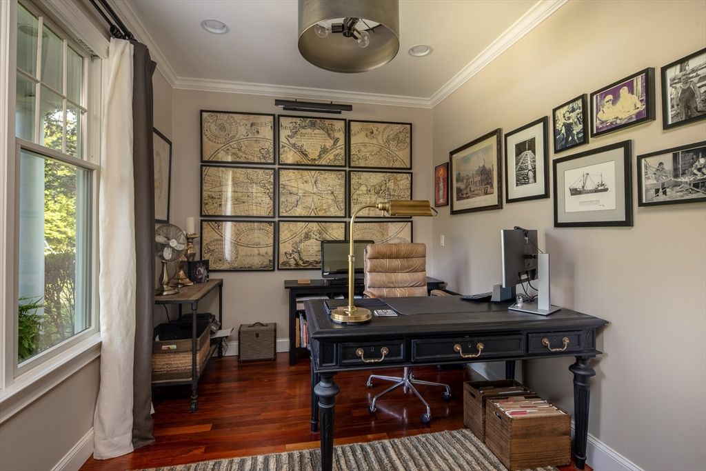 Home Office, Interior, Recessed Lighting, Wood Texture Flooring