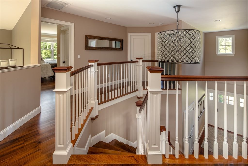 Interior, Pendant Lights, Recessed Lighting, Wood Texture Flooring