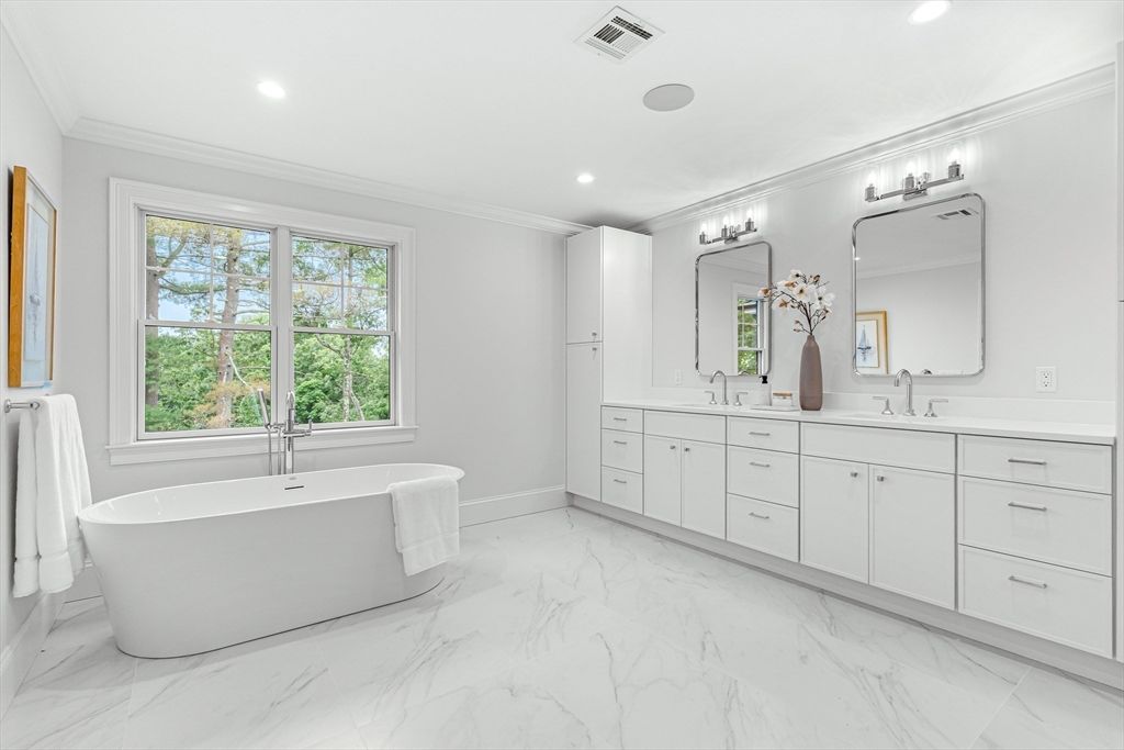 Bathroom, Dual Sink Vanities, Free Standing Baths, Interior, Marble, Recessed Lighting