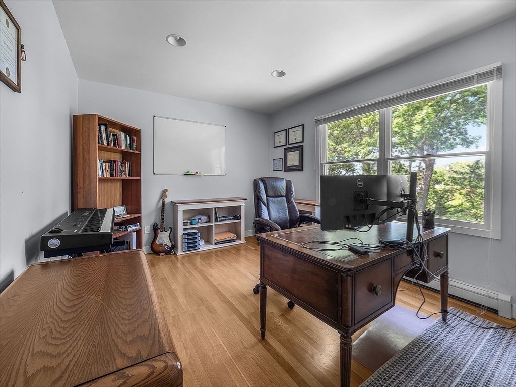 Home Office, Interior, Recessed Lighting, Wood Texture Flooring