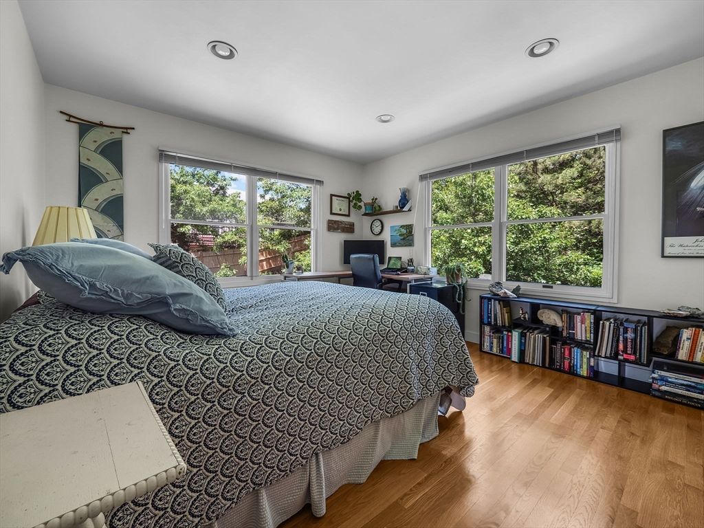 Bedroom, Home Office, Interior, Recessed Lighting, Wood Texture Flooring