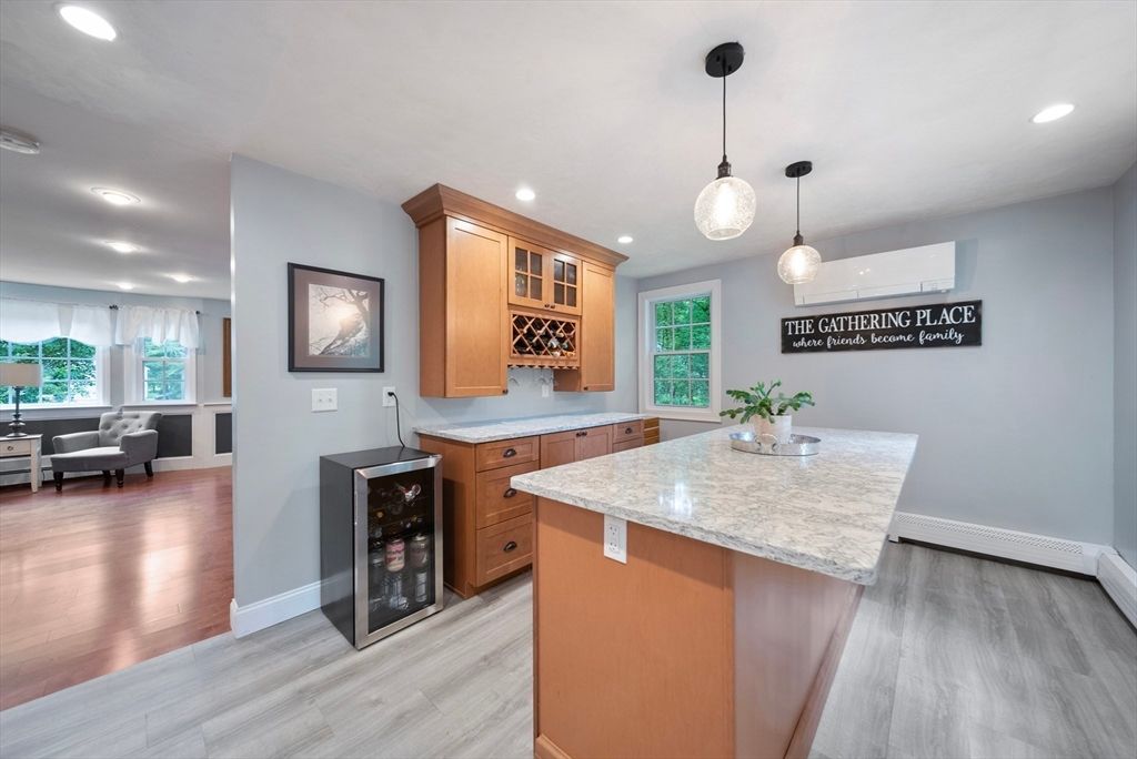 Dining room, Interior, Kitchen, Pendant Lights, Recessed Lighting, Wood Texture Flooring