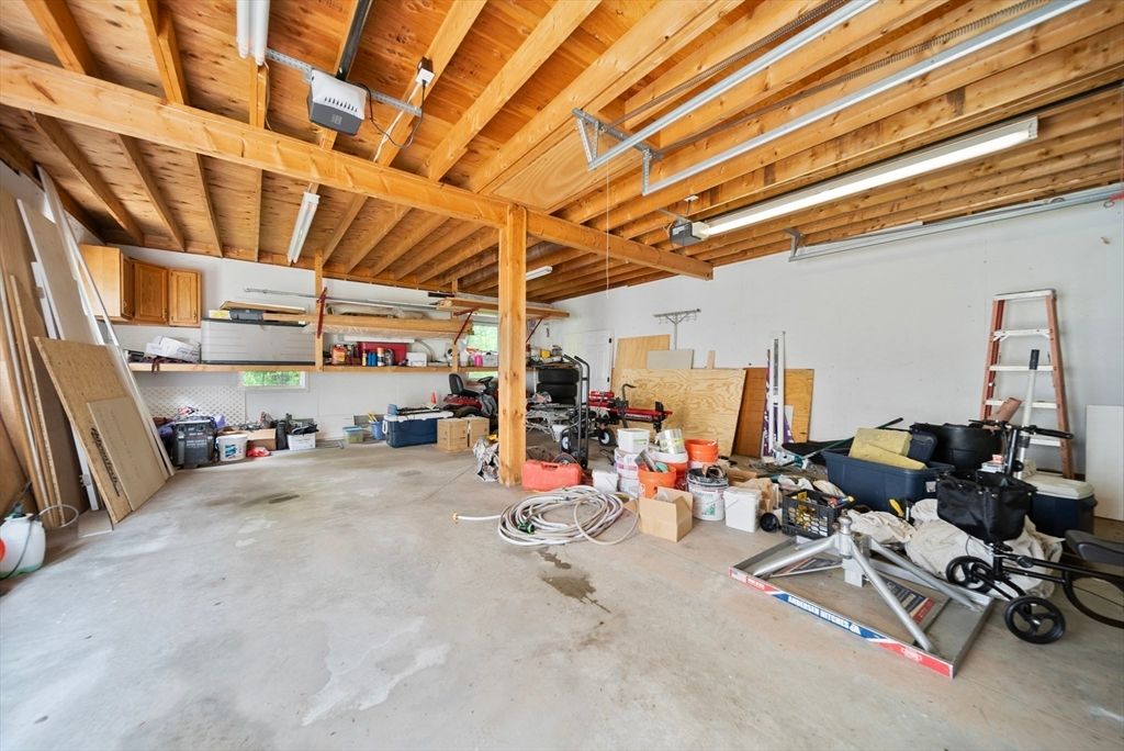 Garage, Interior, Wooden Beams, Wooden Ceilings