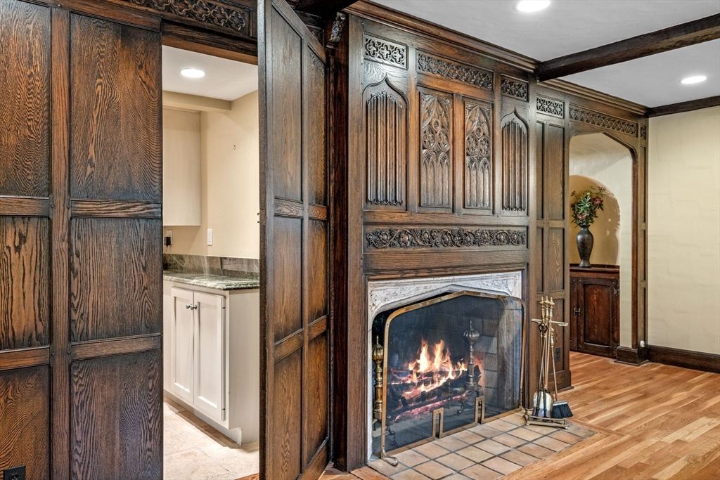 Fireplace, Interior, Recessed Lighting, Wood Texture Flooring