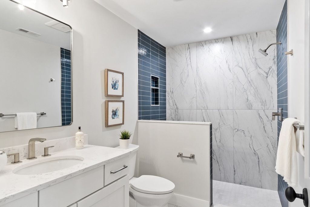 Bathroom, Interior, Marble Walls, Recessed Lighting