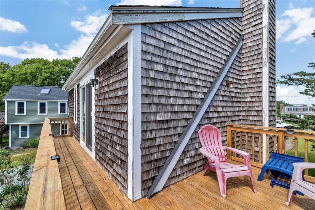Exterior, Wood Texture Flooring