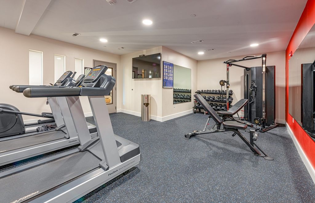Fitness Equipment, Interior, Recessed Lighting