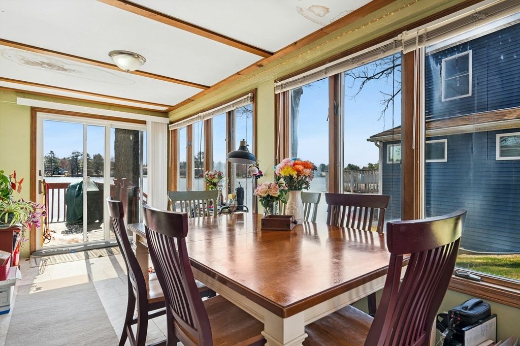 Dining room, Interior, Wood Texture Flooring