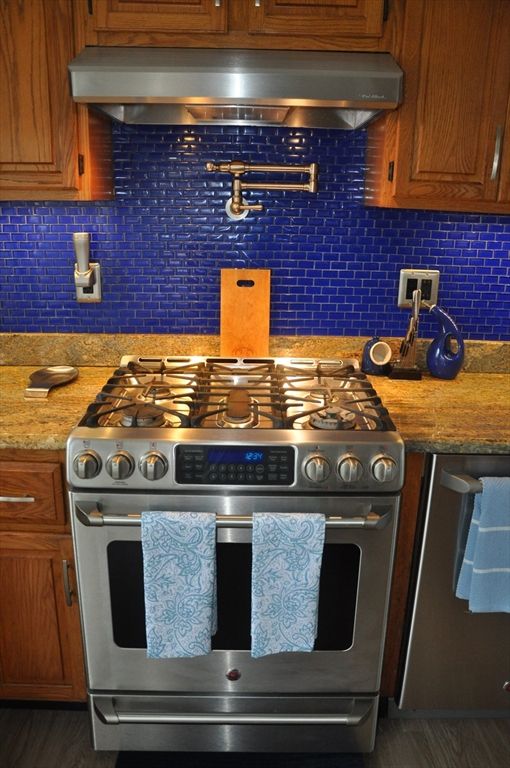 Interior, Kitchen, Stainless Steel Appliances
