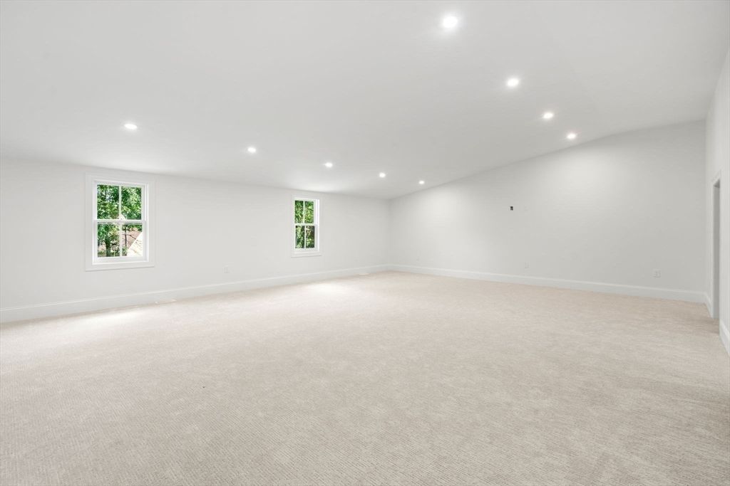 Empty room, Interior, Recessed Lighting