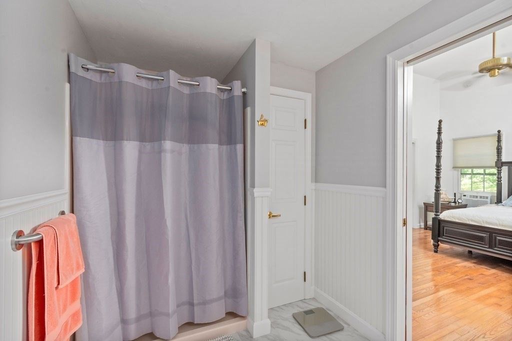 Bathroom, Bedroom, Interior, Wood Texture Flooring