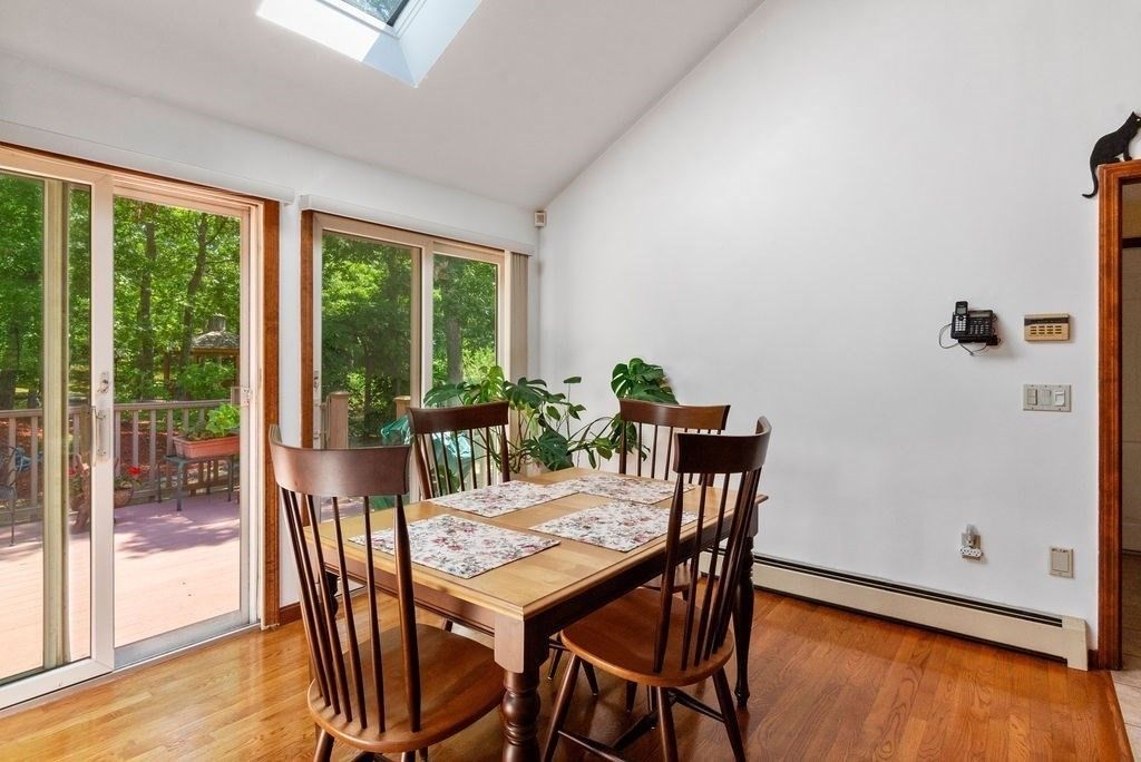 Dining room, Interior, Wood Texture Flooring