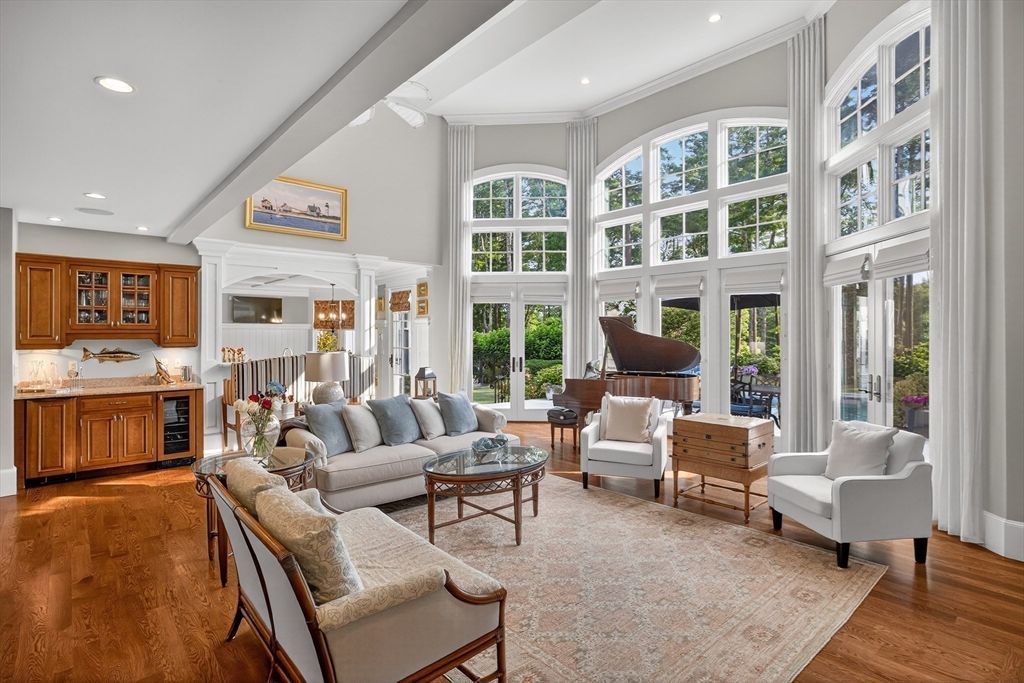 Interior, Living room, Piano, Recessed Lighting, Wood Texture Flooring