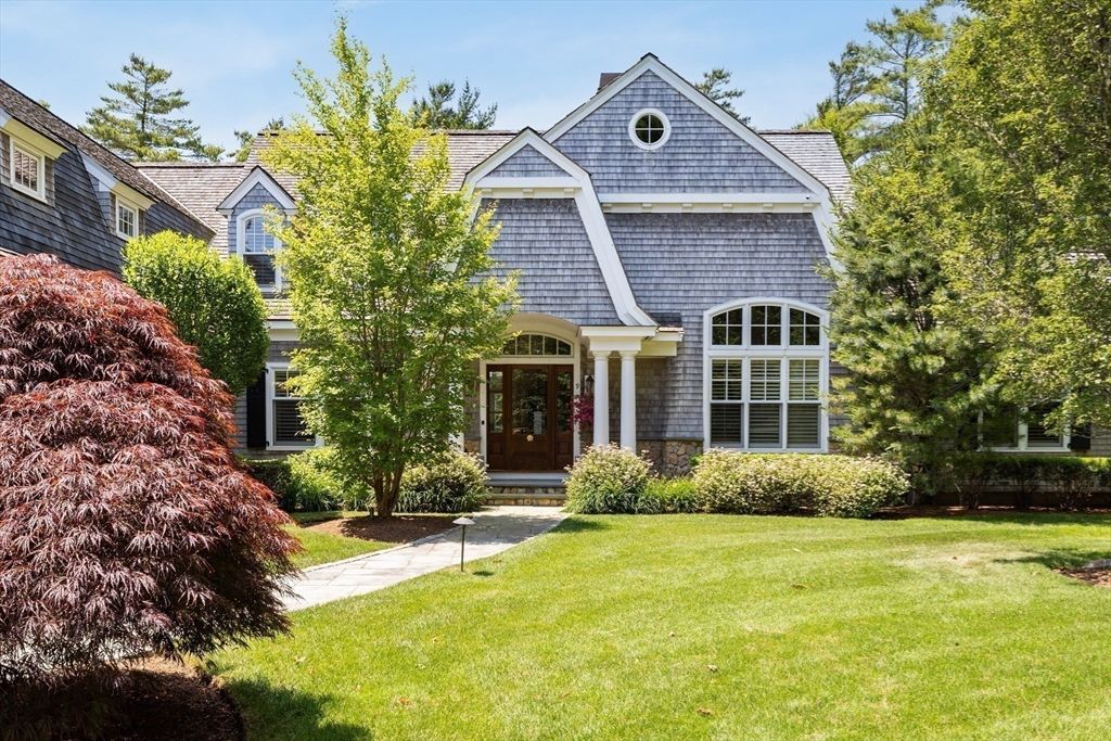 Exterior, Facade, Brick Traditional
