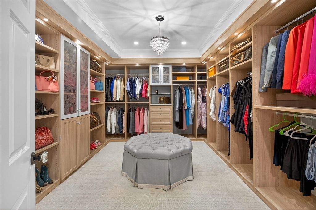 Chandelier, Interior, Recessed Lighting, Walk-in Closets