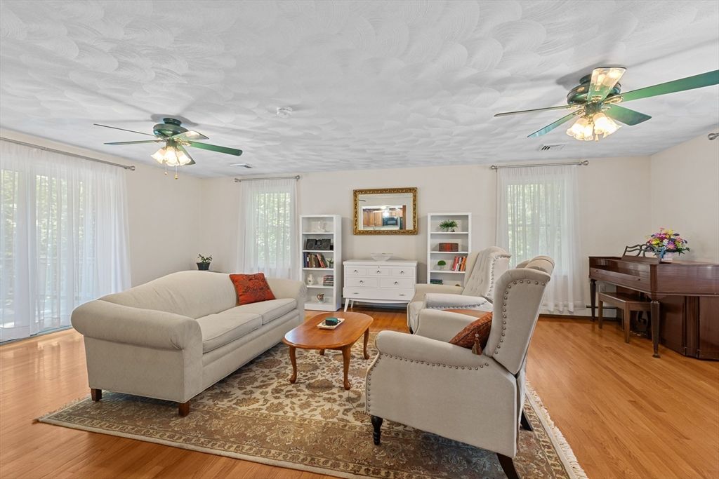 Interior, Living room, Piano, Wood Texture Flooring