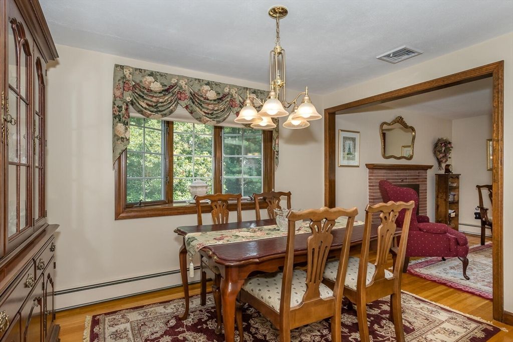 Chandelier, Dining room, Interior, Wood Texture Flooring